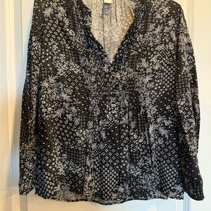 Old Navy Black and White Long Sleeve Blouse